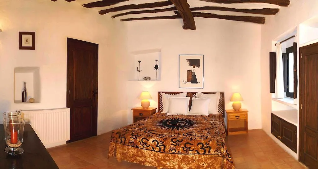Finca Hotel La Colina Santa Eularia des Riu 2*,