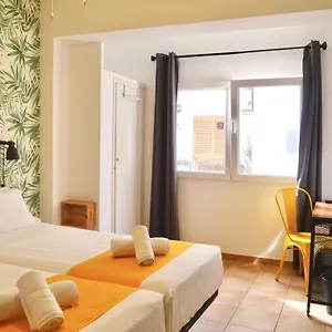Nanit Ibiza Guest house